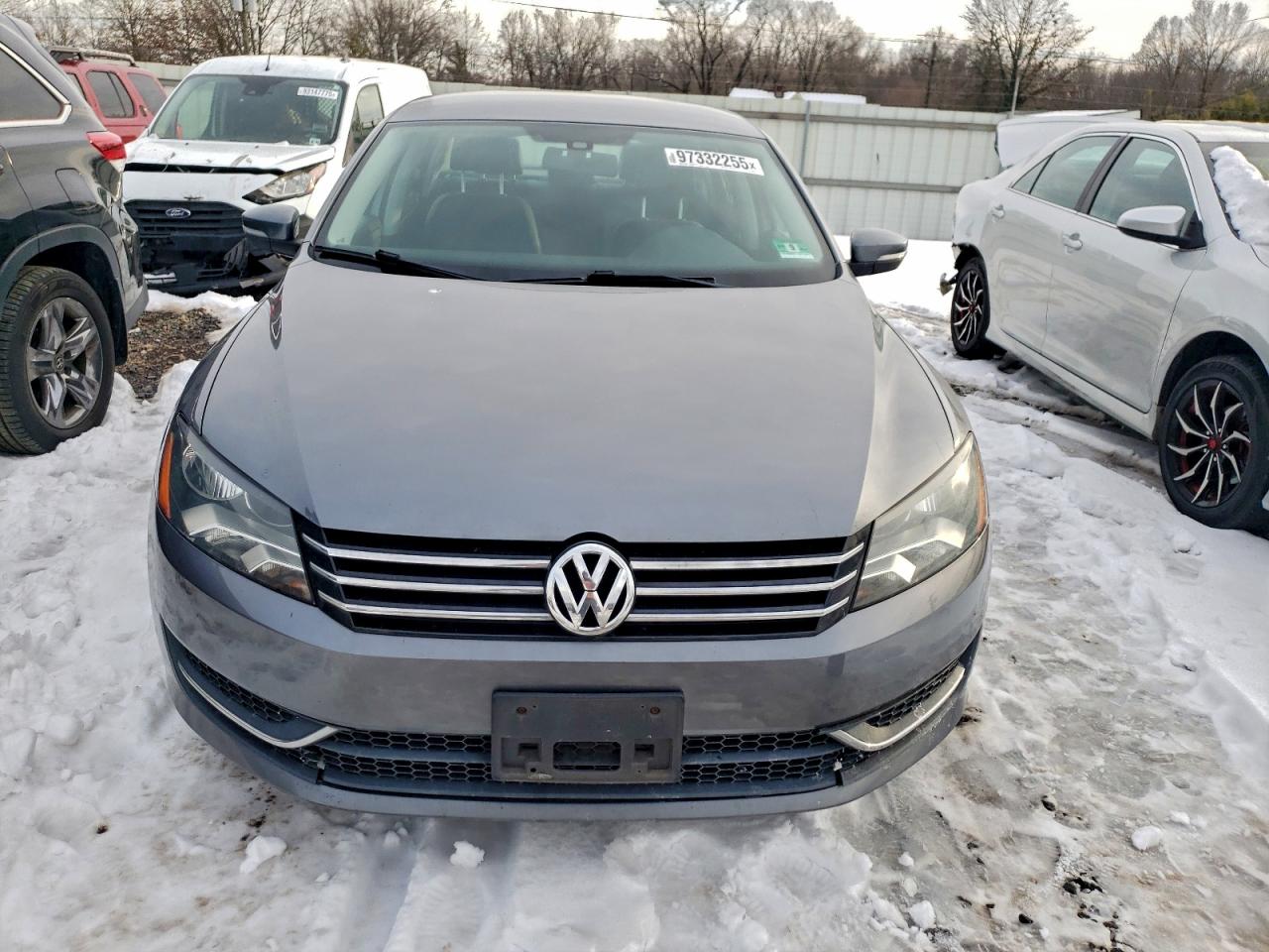 Lot #3318925946 2014 VOLKSWAGEN PASSAT S