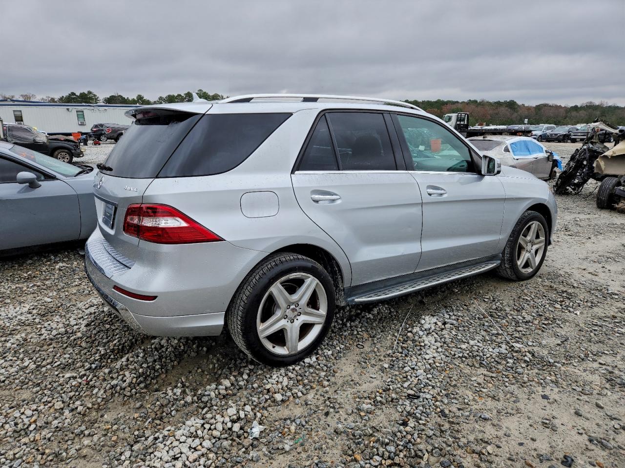 Lot #3315813371 2013 MERCEDES-BENZ ML 550 4MA
