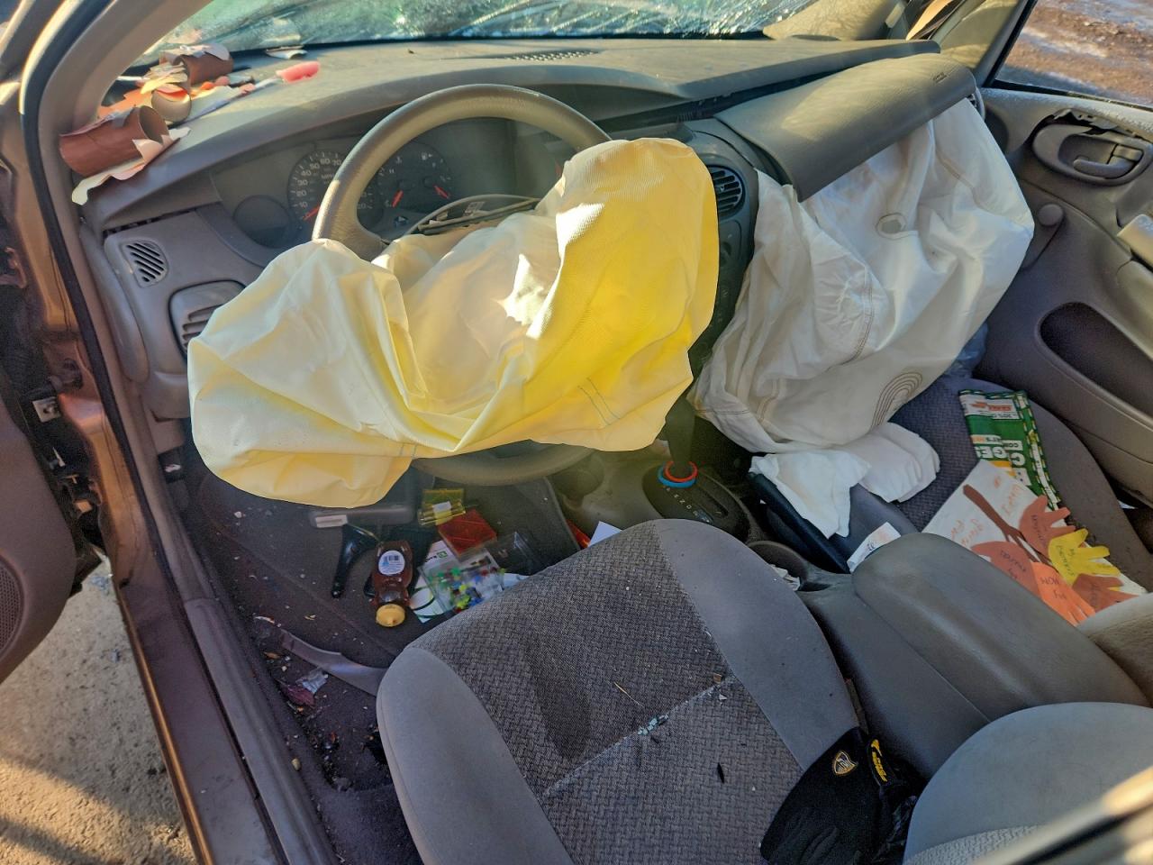 Lot #3318870954 2001 DODGE NEON SE