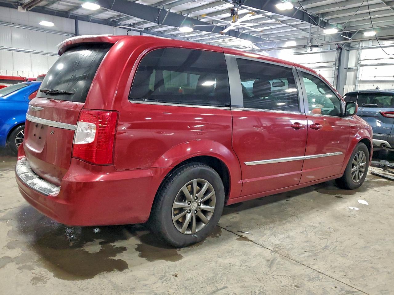 Lot #3302839928 2014 CHRYSLER TOWN & COU