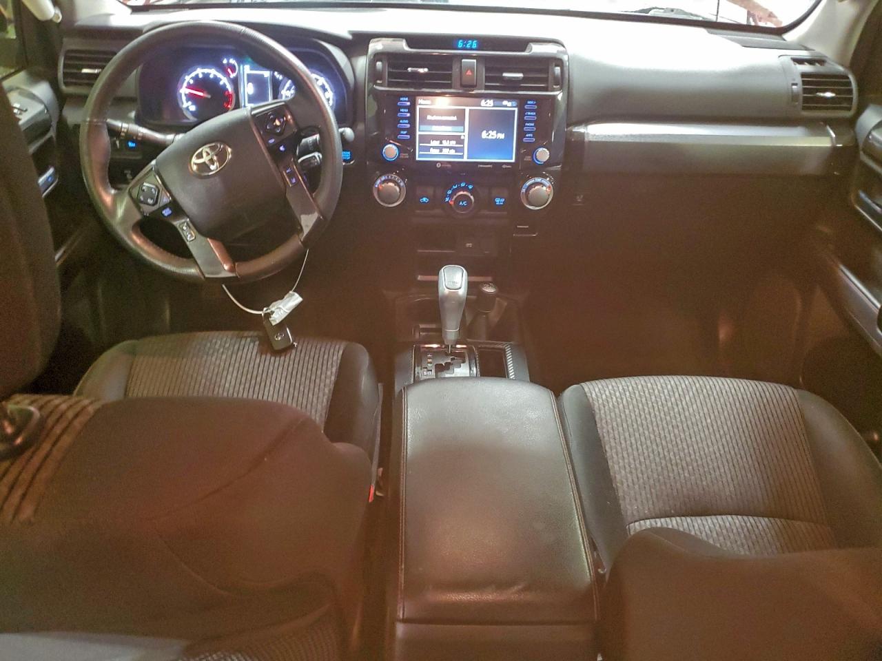 TOYOTA 4RUNNER SR5/SR5 PREMIUM