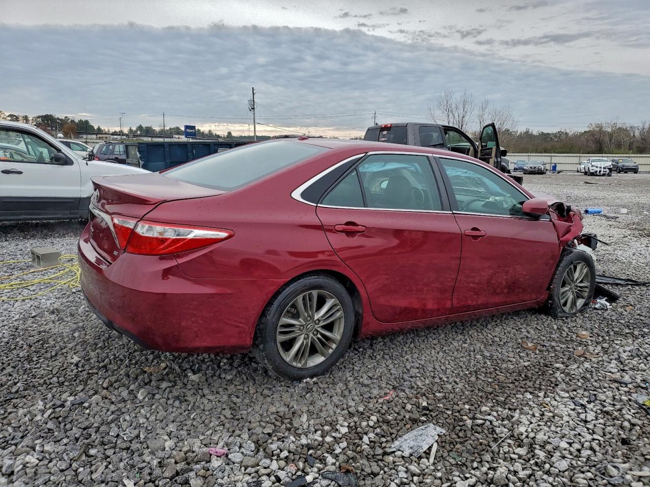 TOYOTA CAMRY LE