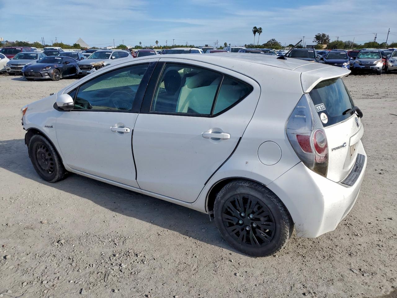 TOYOTA PRIUS C