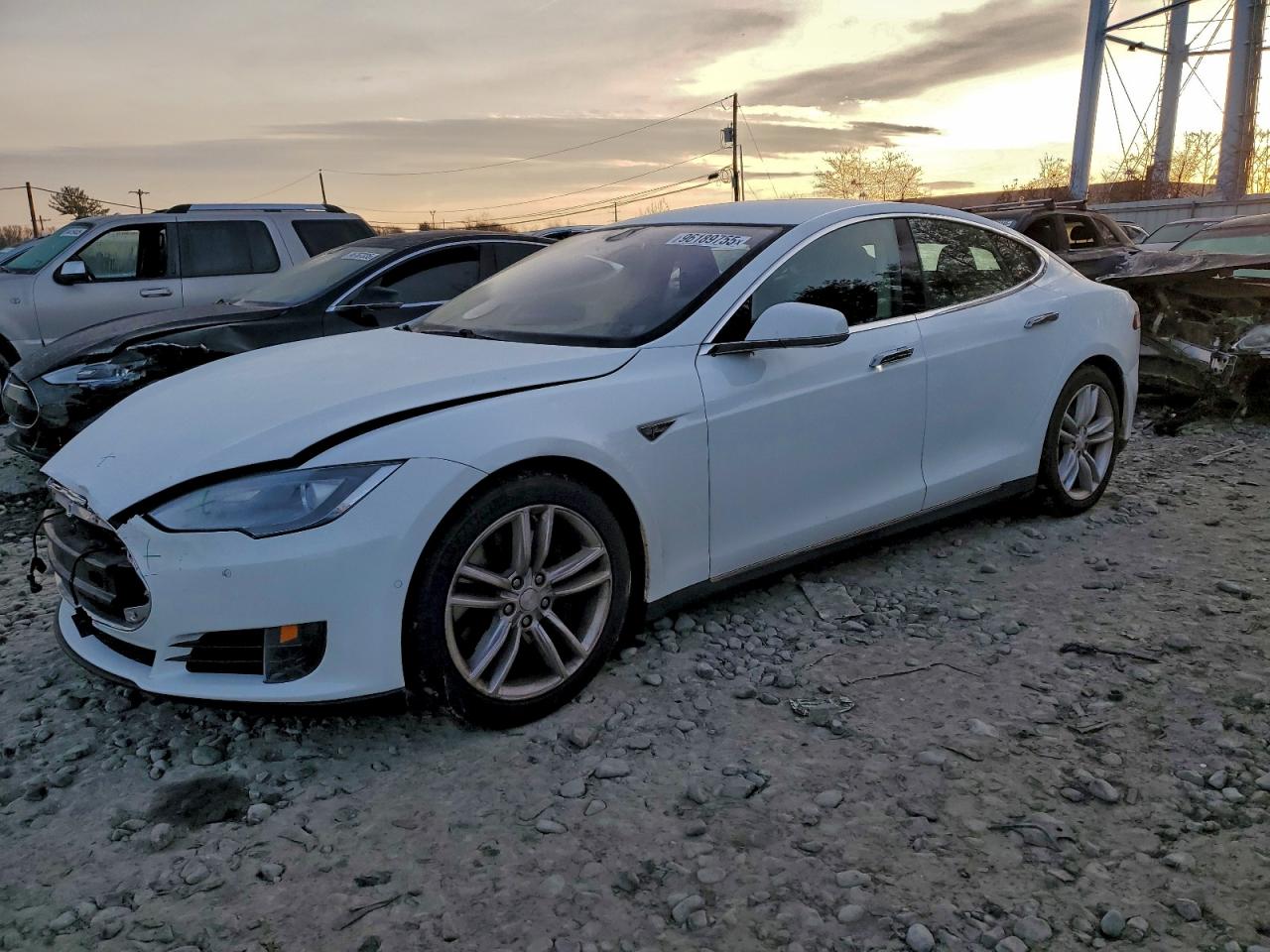 TESLA MODEL S