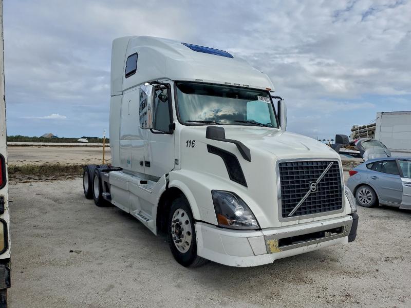 2016 VOLVO VN VNL #3301717363