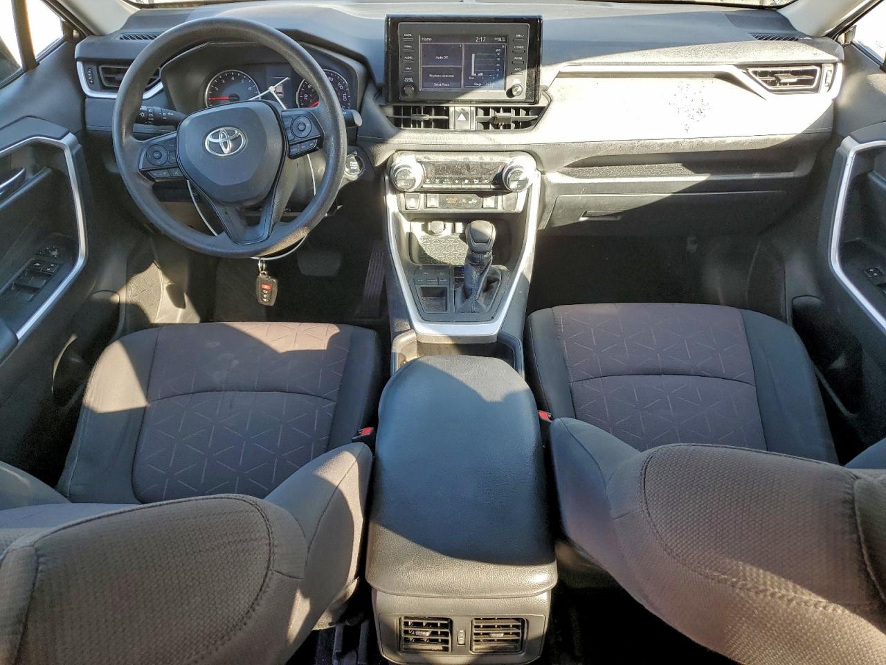 TOYOTA RAV4 XLE