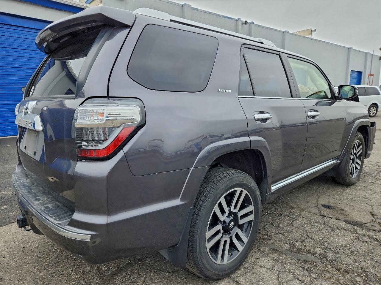 Lot #3318077371 2021 TOYOTA 4RUNNER TR
