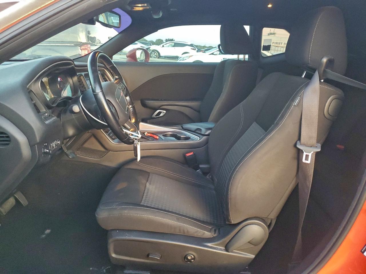 DODGE CHALLENGER SXT