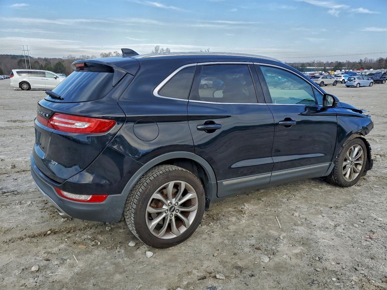 Lot #3315951145 2017 LINCOLN MKC SELECT