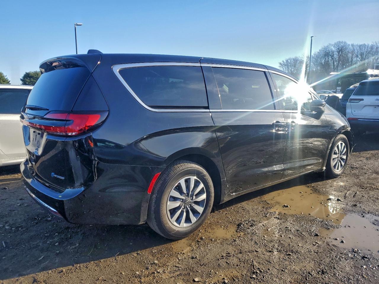 CHRYSLER PACIFICA HYBRID SELECT