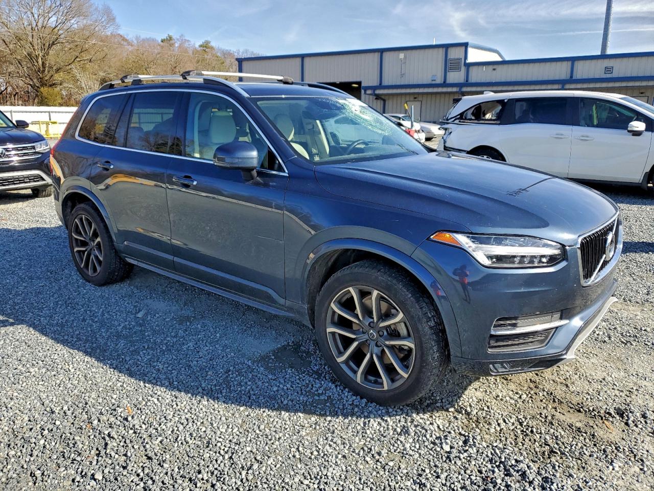 VOLVO XC90 T5 MOMENTUM