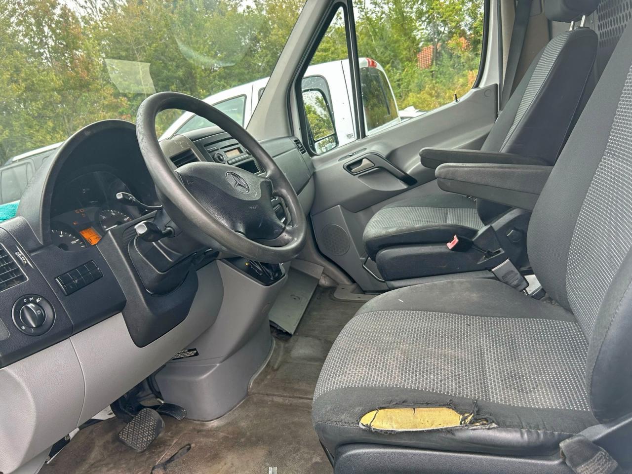 MERCEDES-BENZ SPRINTER 2500