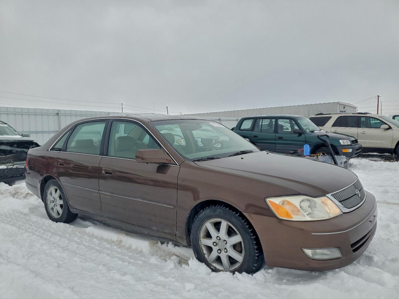 Lot #3311115897 2000 TOYOTA AVALON XL