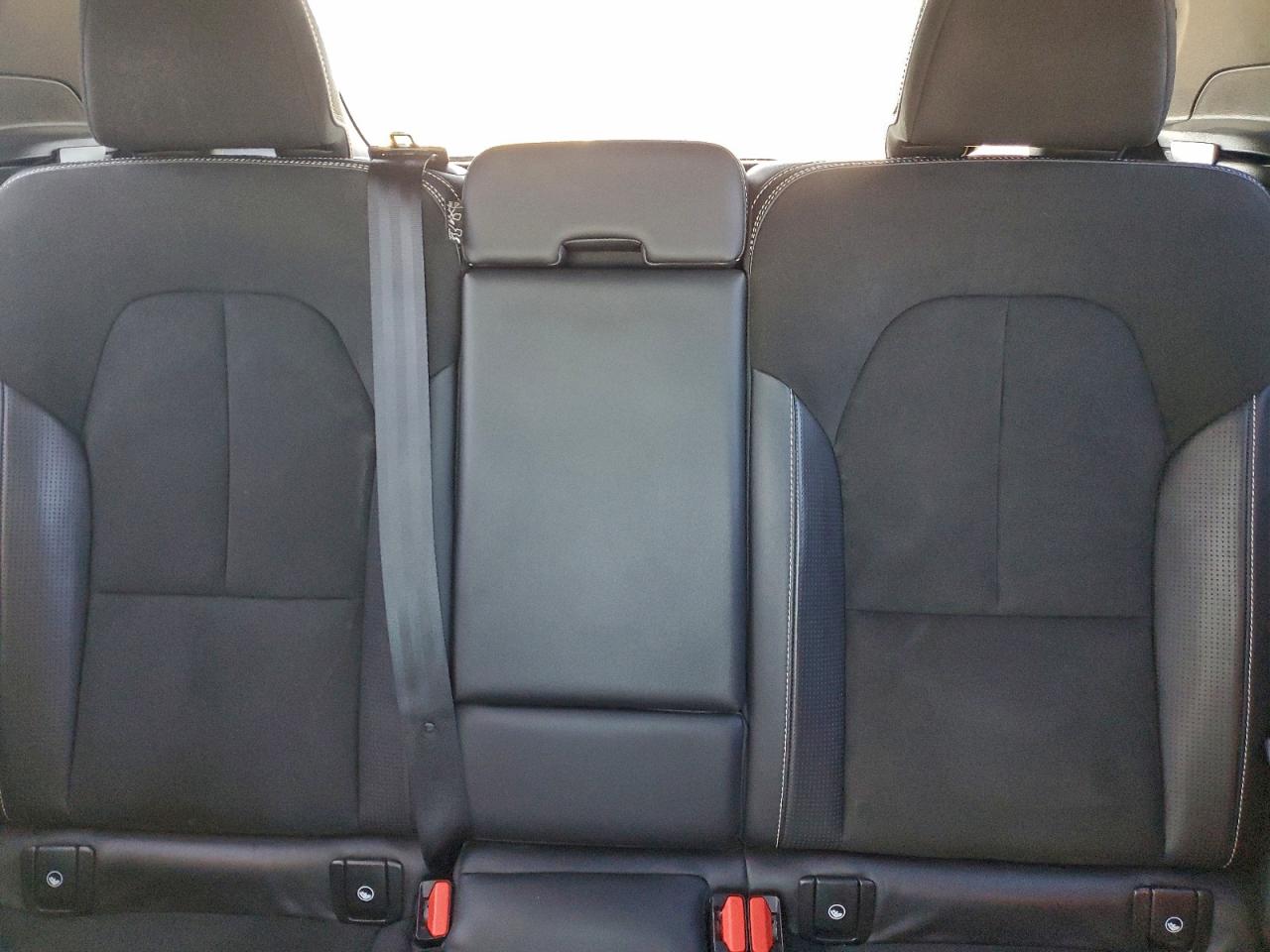 VOLVO XC40 T5 R-DESIGN