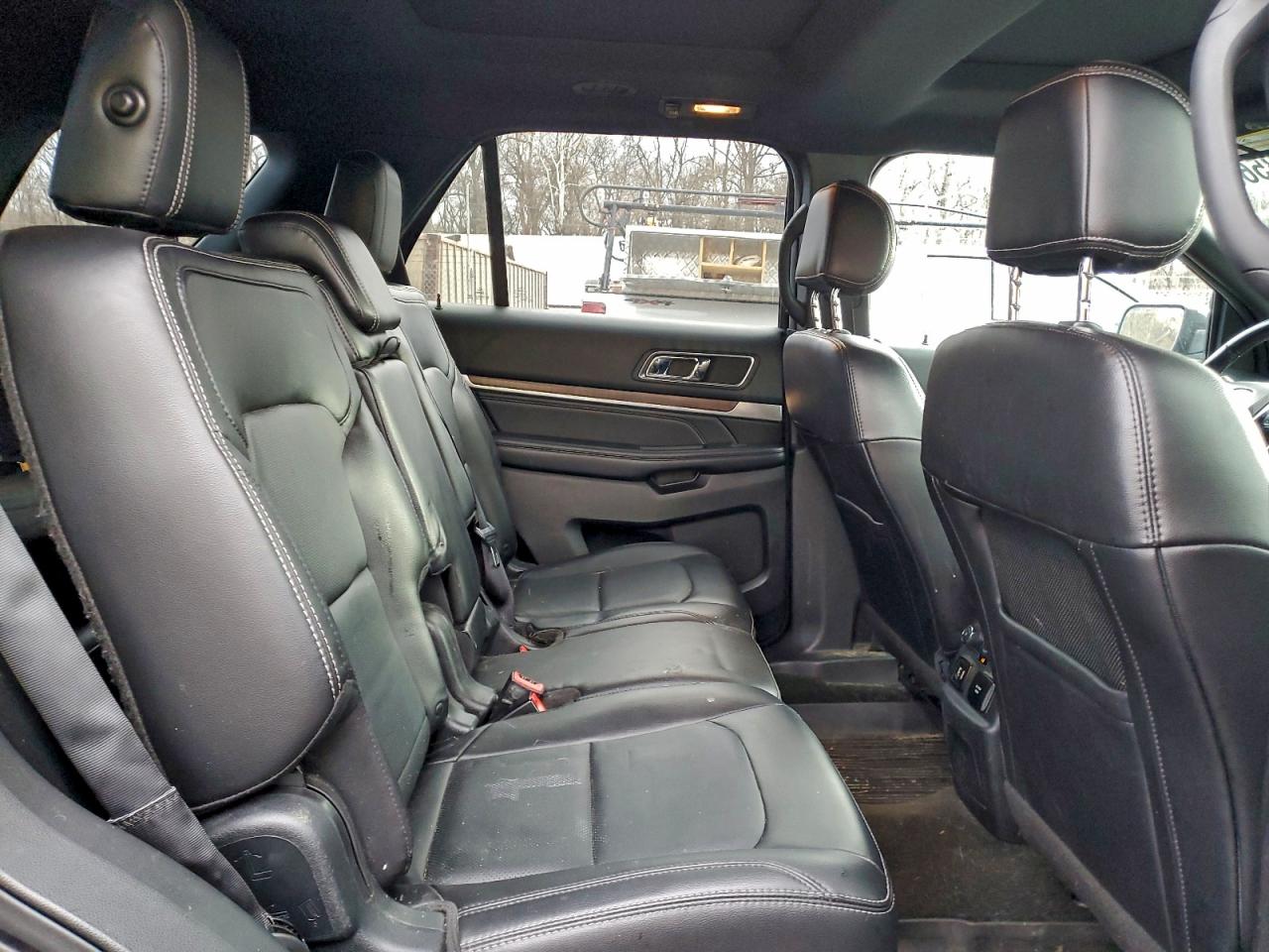 FORD EXPLORER LIMITED