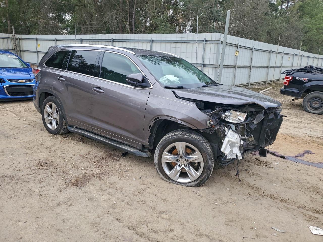 TOYOTA HIGHLANDER LIMITED