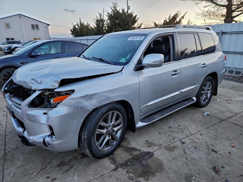 2013 LEXUS LX 570 #3305379326