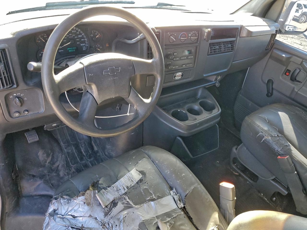 Lot #3308525514 2004 CHEVROLET EXPRESS