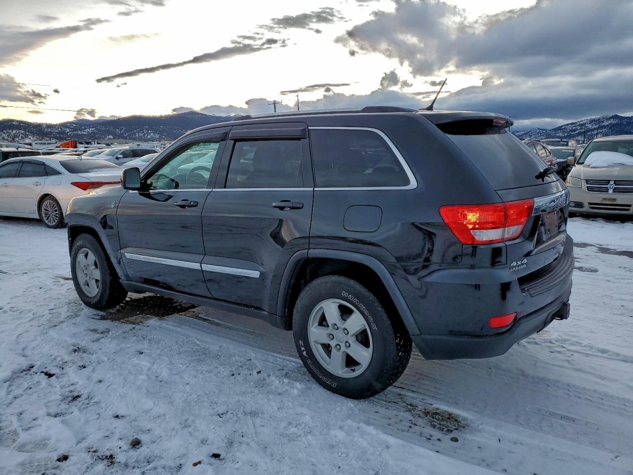 JEEP GRAND CHEROKEE LAREDO