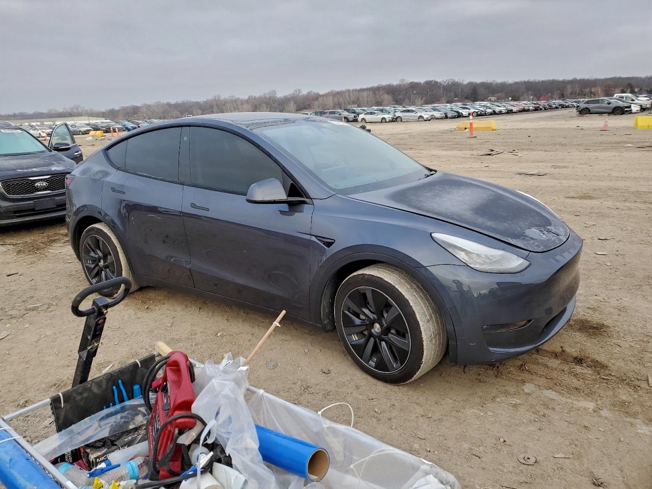 TESLA MODEL Y
