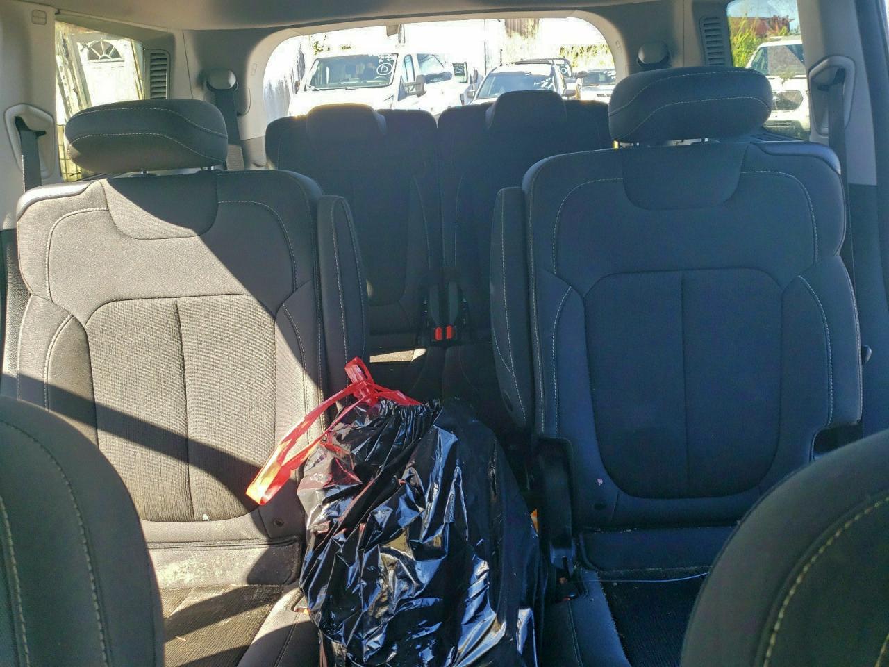 JEEP GRAND CHEROKEE L LAREDO