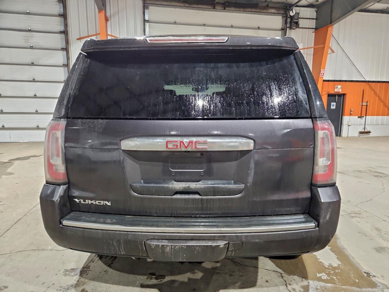 GMC YUKON DENALI