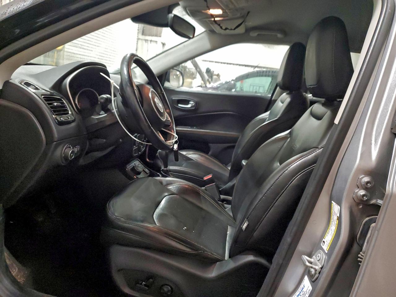 Lot #3302909055 2018 JEEP COMPASS LI