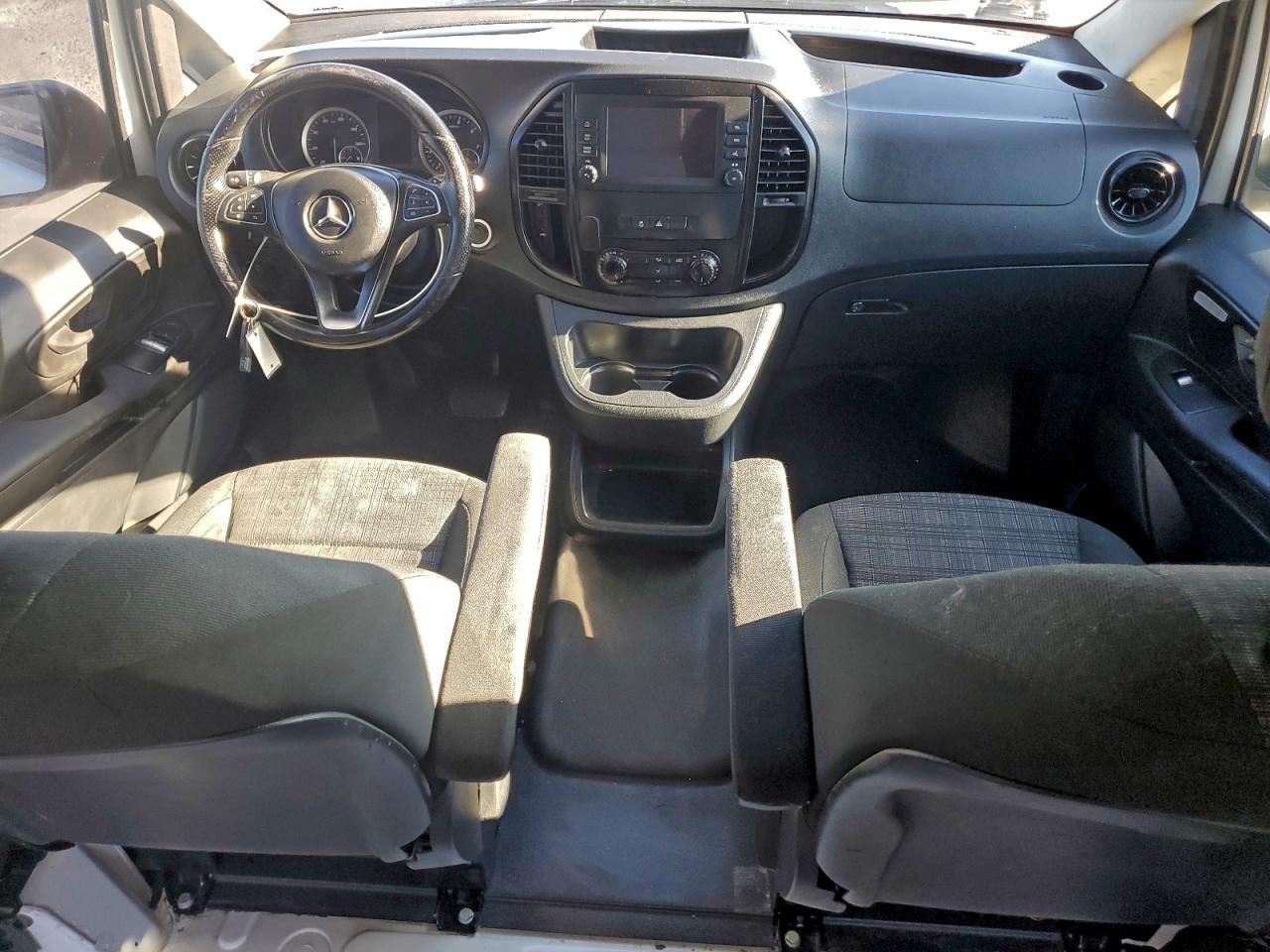 Lot #3311724230 2021 MERCEDES-BENZ METRIS