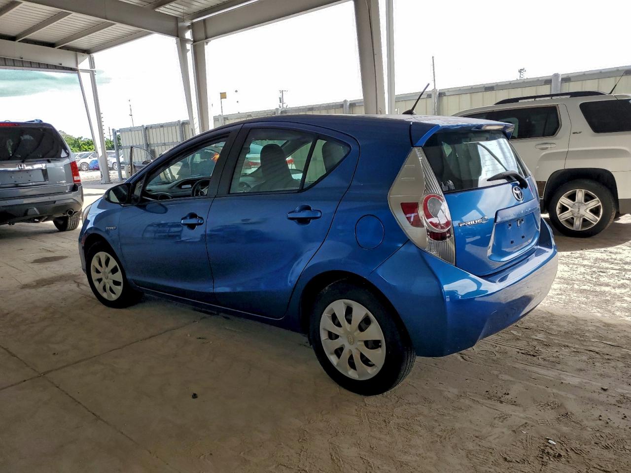 Lot #3316803401 2012 TOYOTA PRIUS C