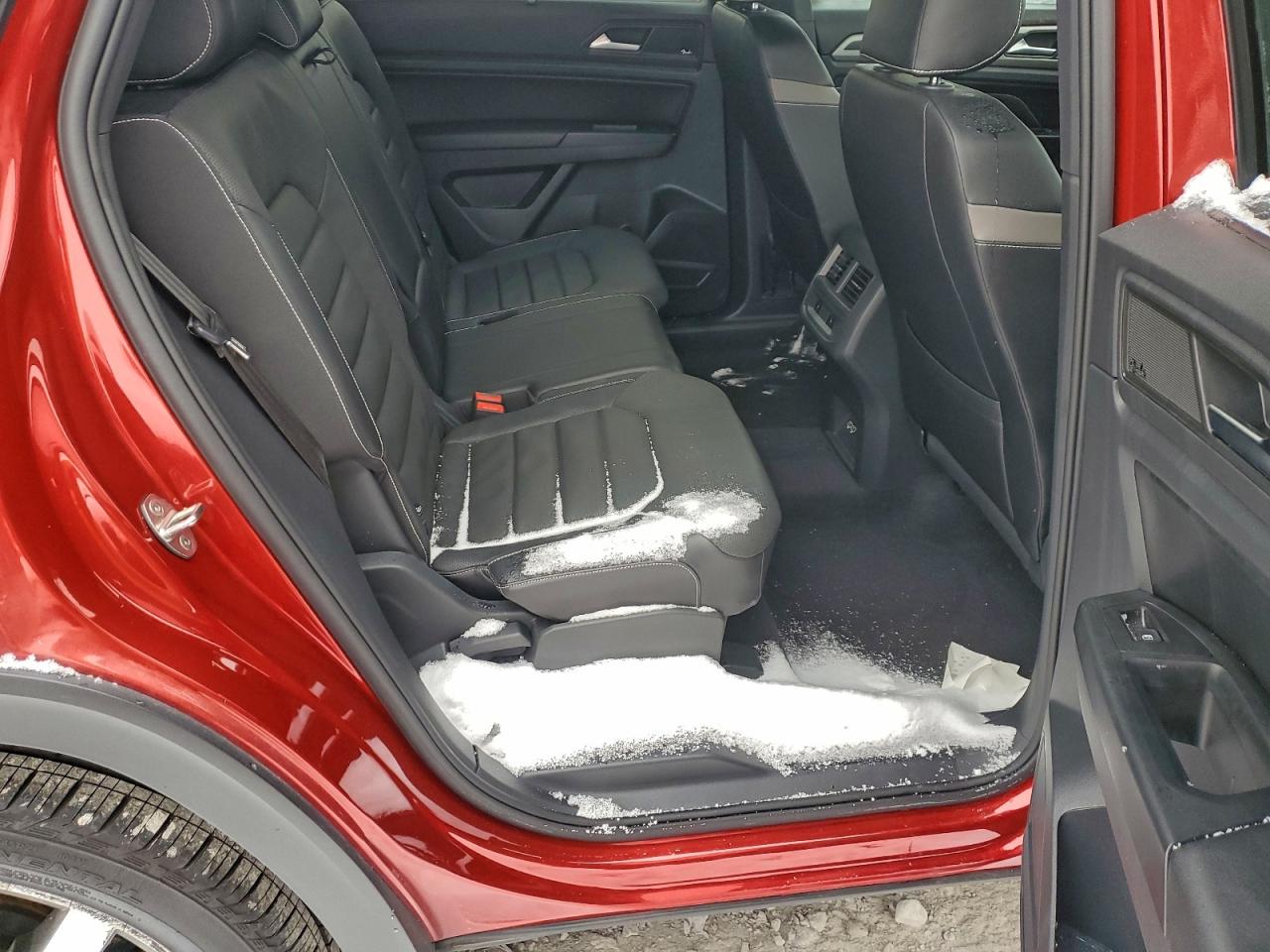 VOLKSWAGEN ATLAS CROSS SPORT SEL PREMIUM R-LINE