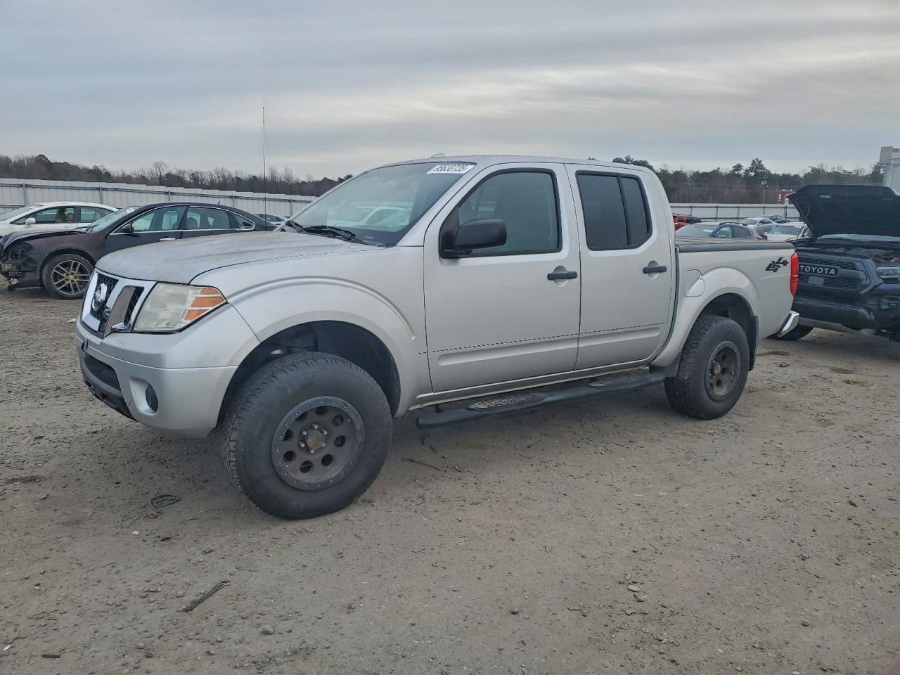 NISSAN FRONTIER S