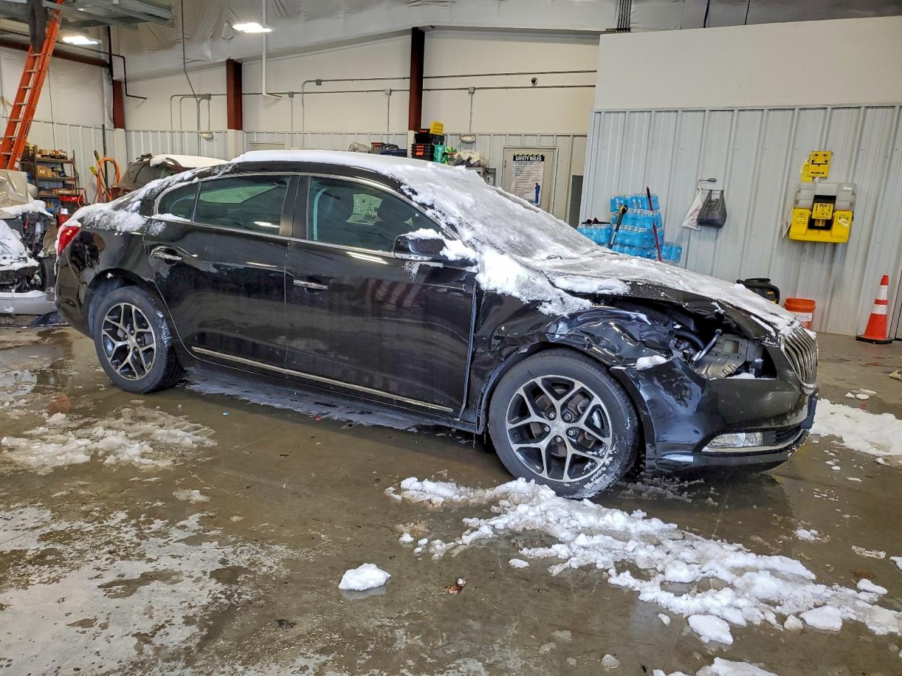 BUICK LACROSSE SPORT TOURING