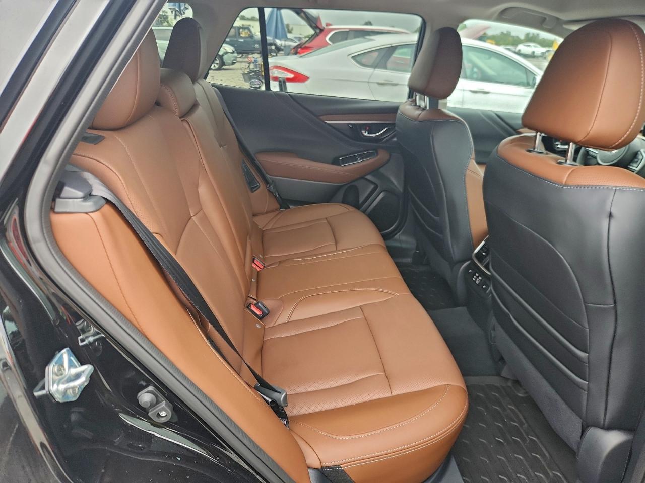 SUBARU OUTBACK TOURING