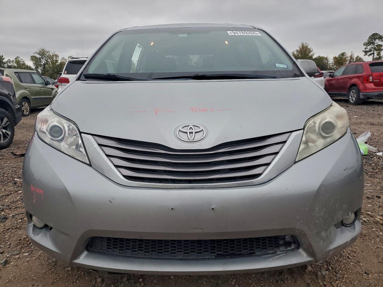 TOYOTA SIENNA XLE