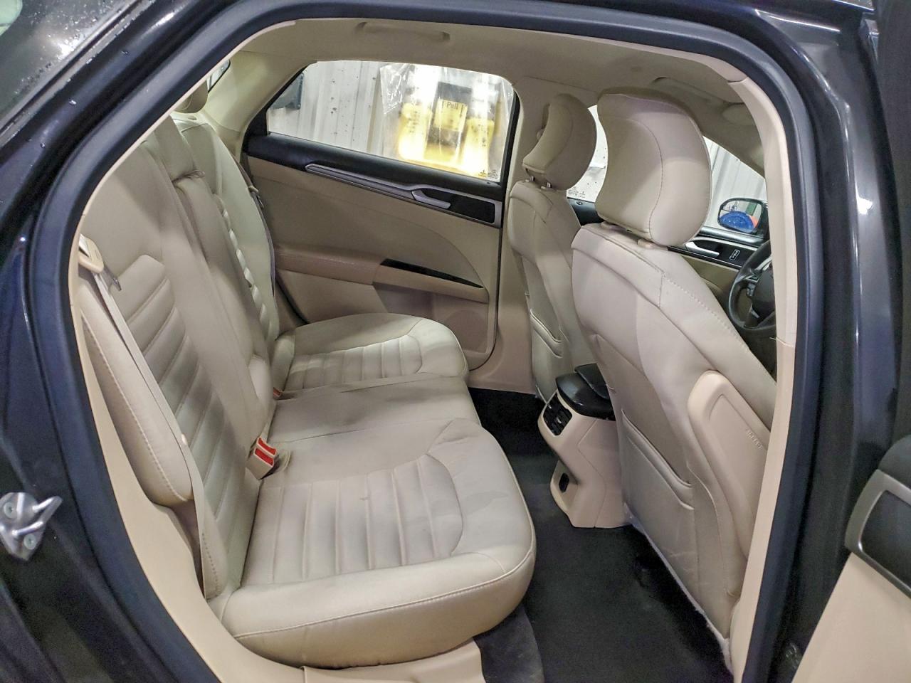 FORD FUSION SE HYBRID