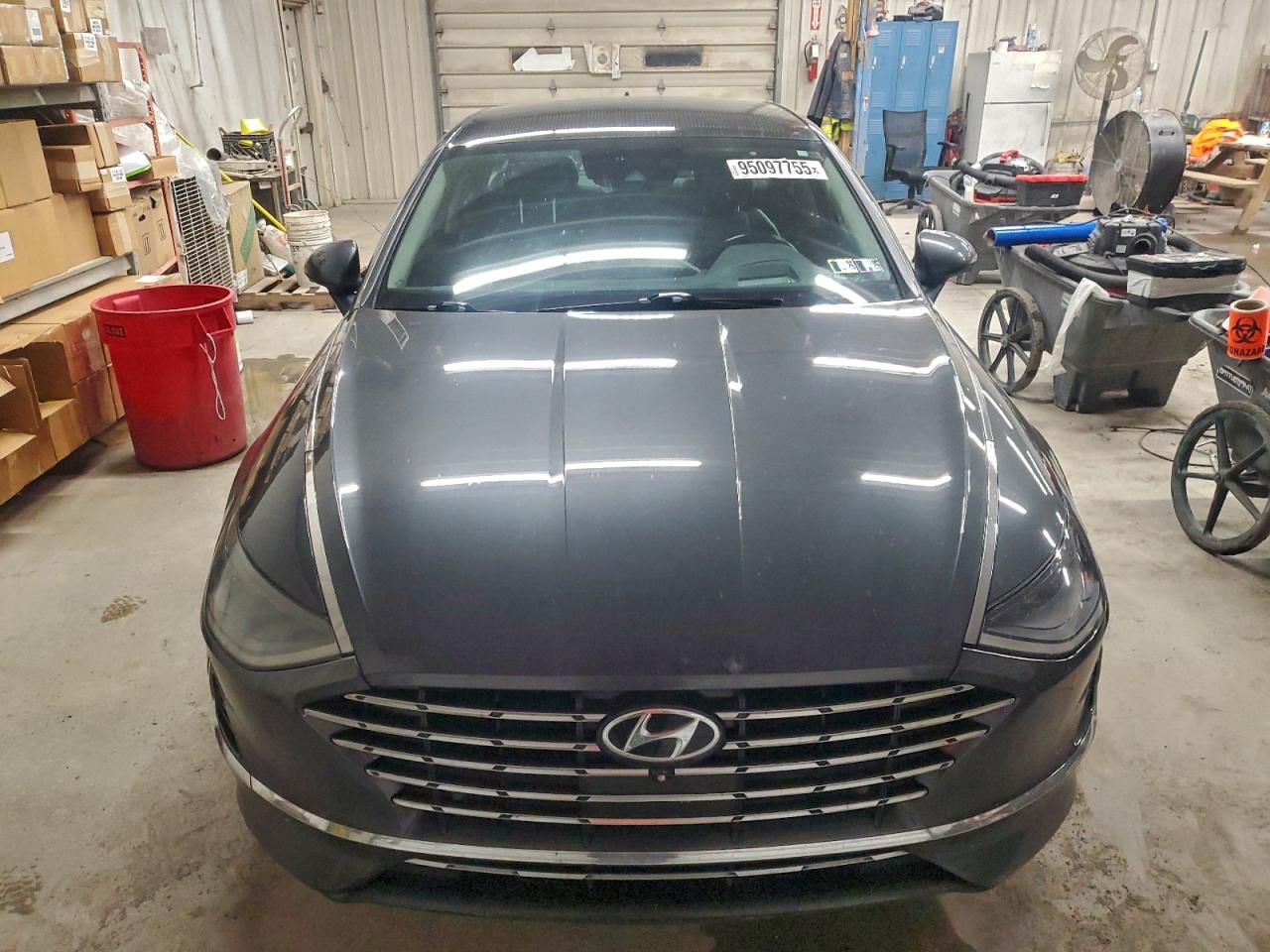 HYUNDAI SONATA HYBRID