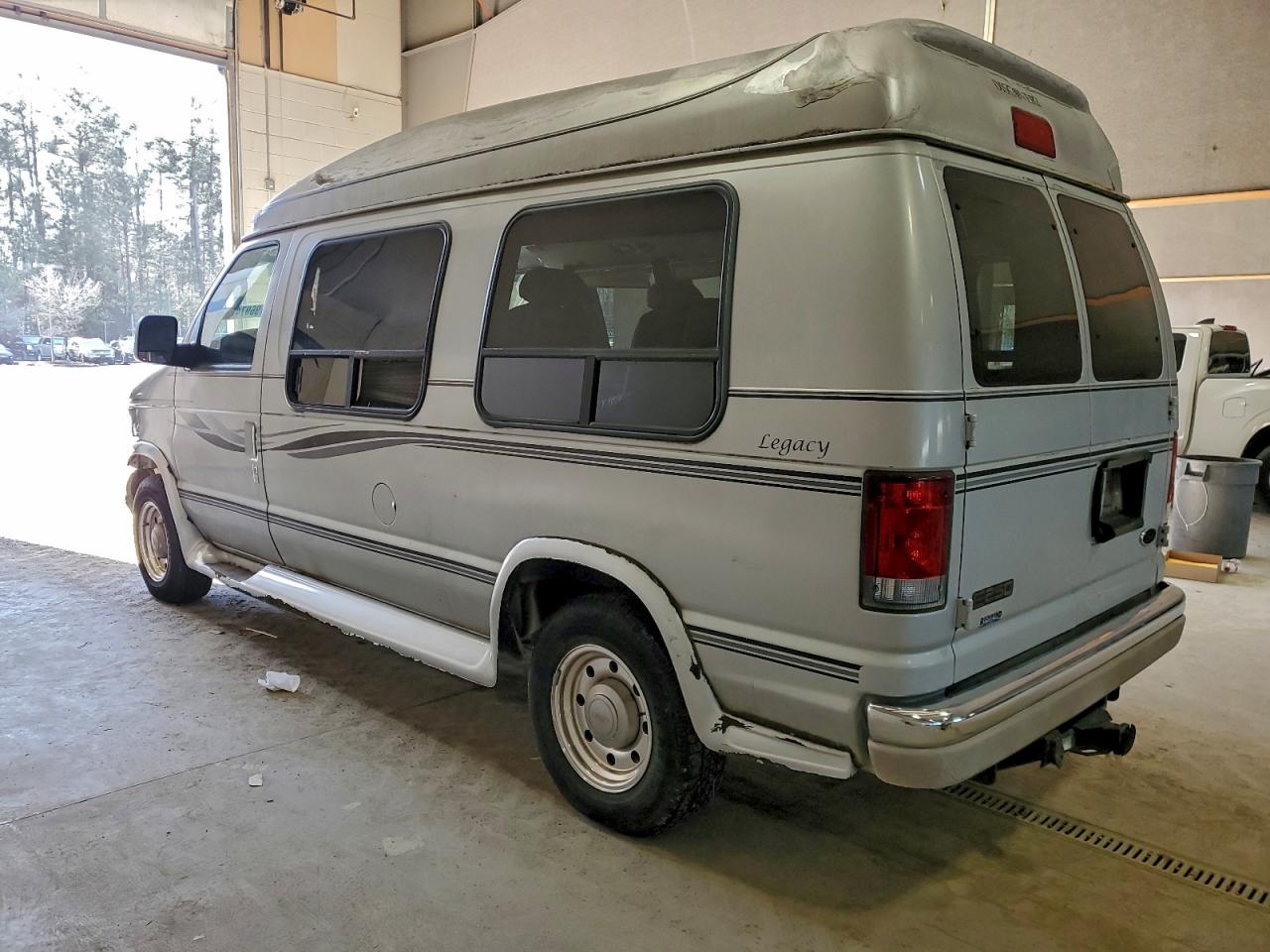 Lot #3316794454 2004 FORD ECONOLINE