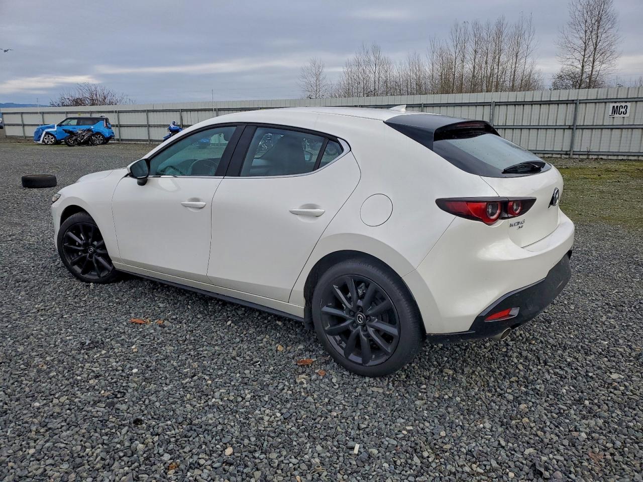 MAZDA 3 PREMIUM