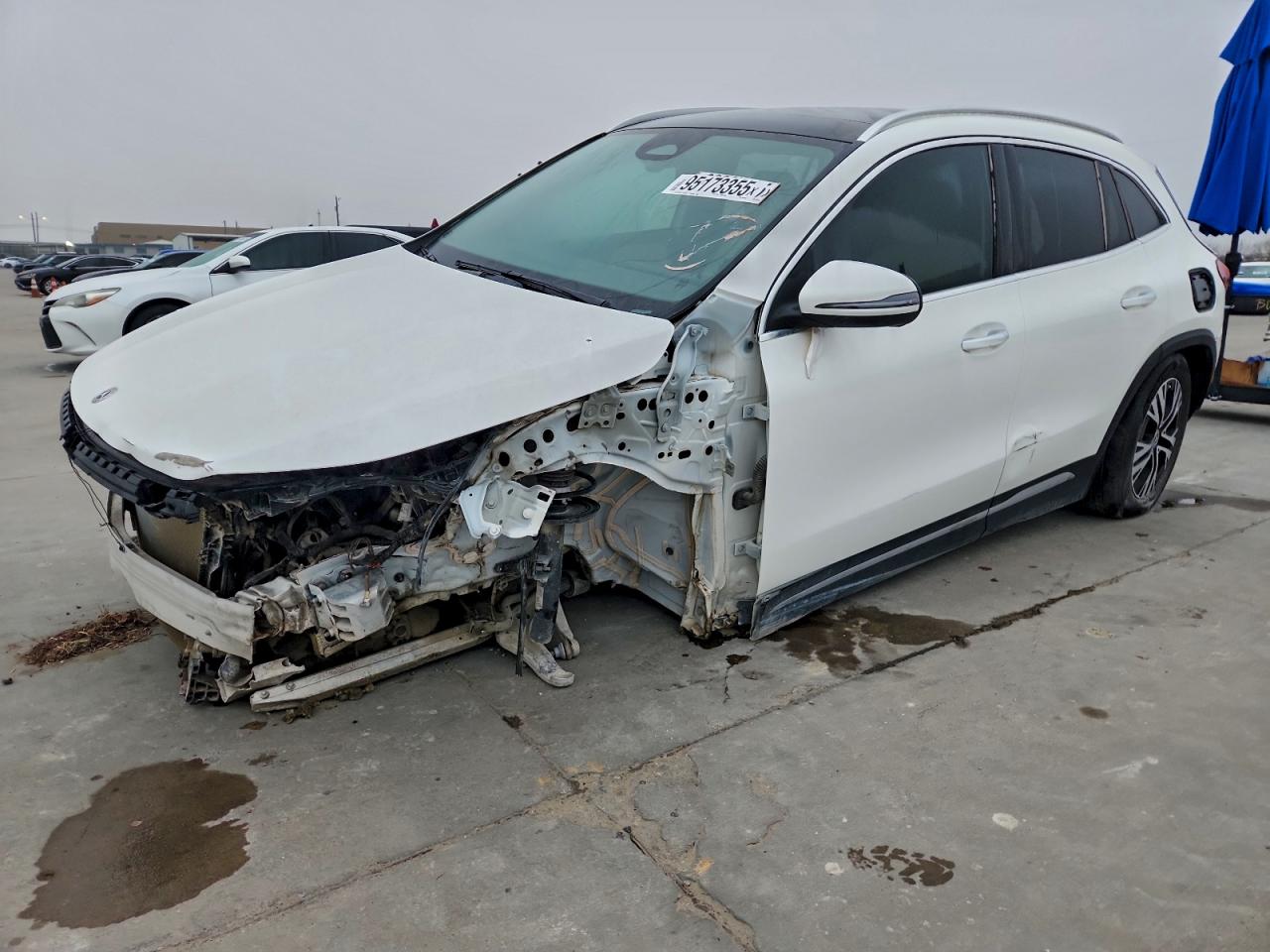 MERCEDES-BENZ GLA-CLASS 250