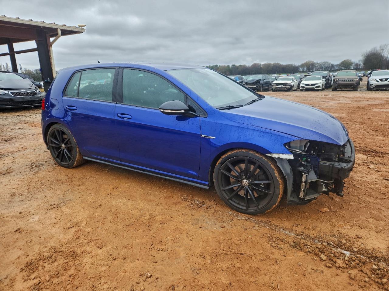 VOLKSWAGEN GOLF R