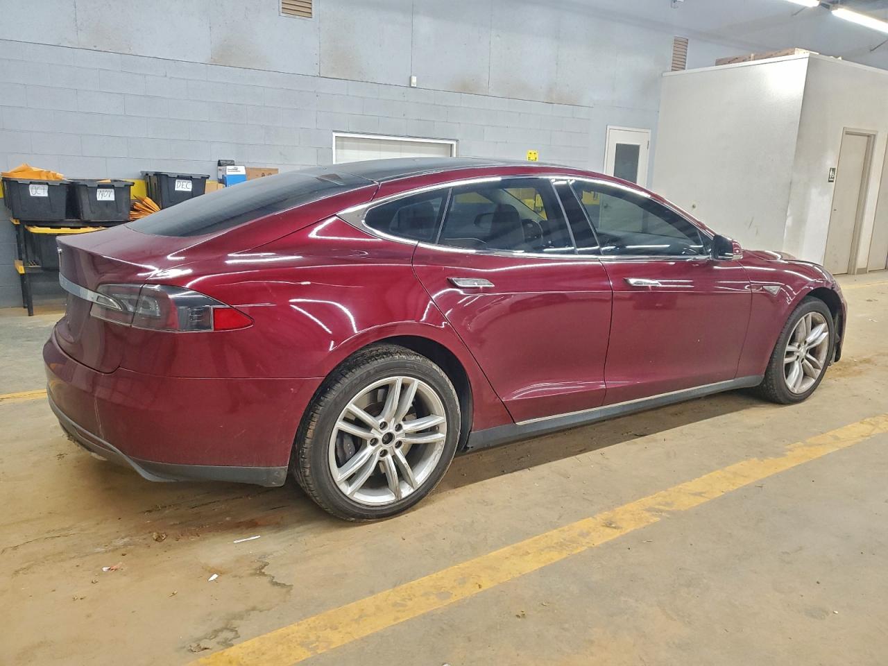 TESLA MODEL S