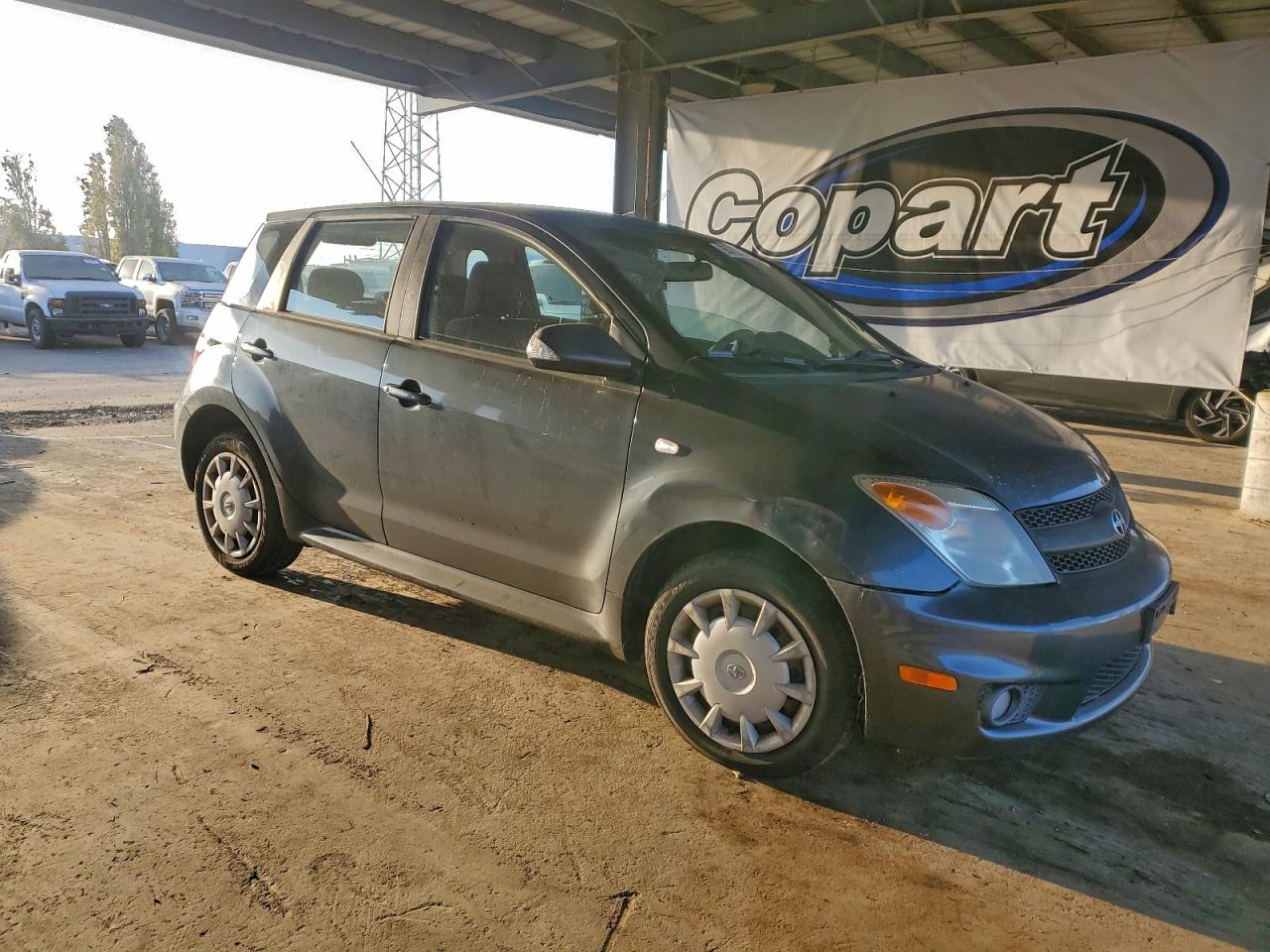 Lot #3305442186 2006 TOYOTA SCION XA