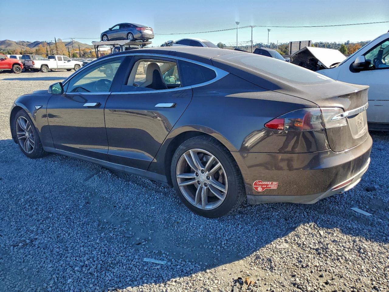 TESLA MODEL S