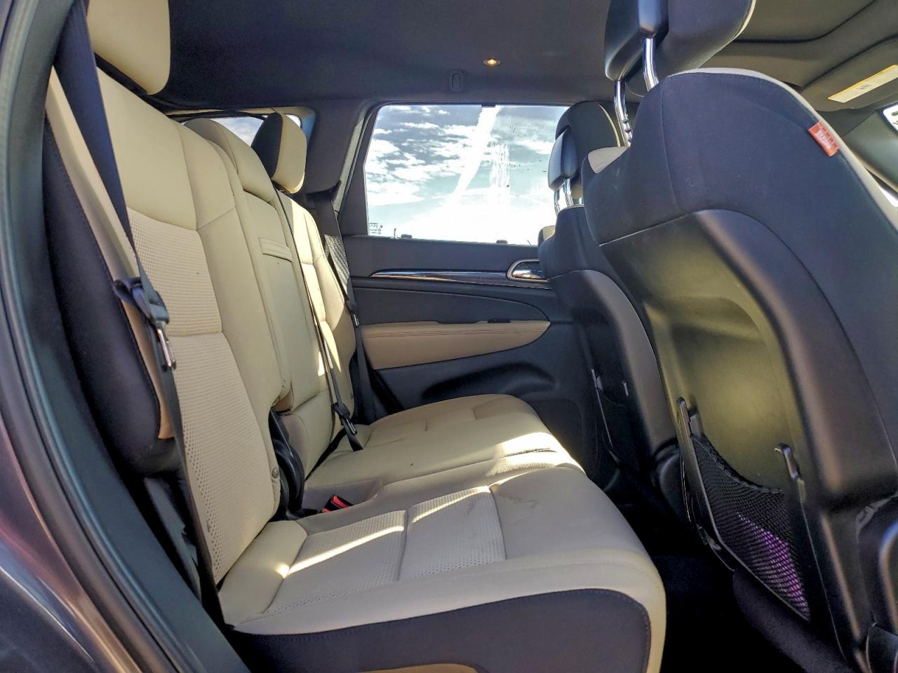 JEEP GRAND CHEROKEE LAREDO