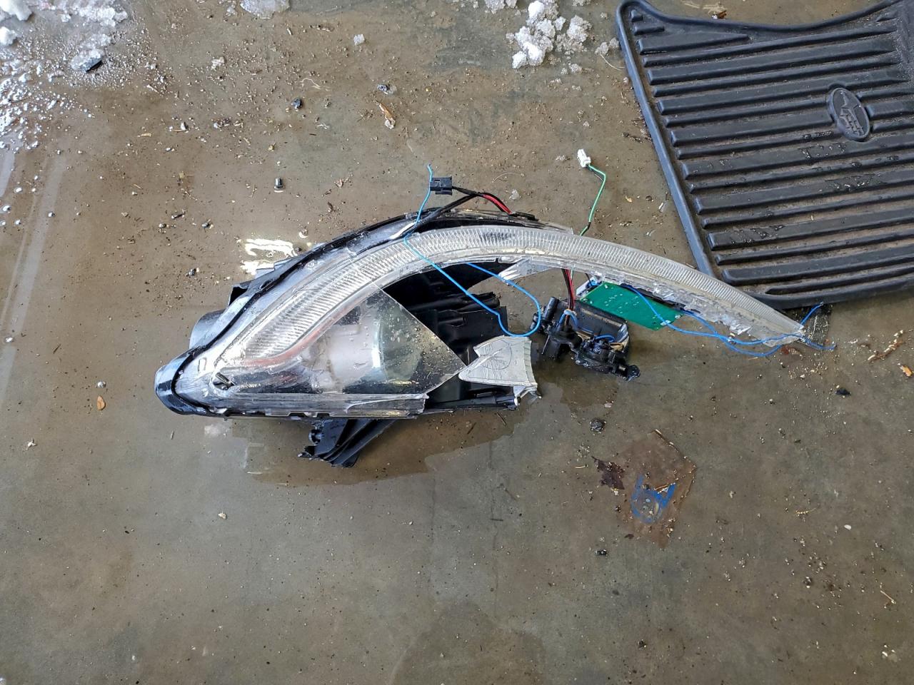 Lot #3315682714 2013 SUBARU XV CROSSTR