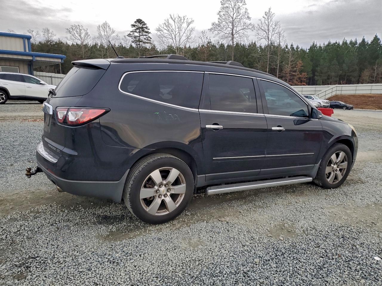 Lot #3309631072 2013 CHEVROLET TRAVERSE L