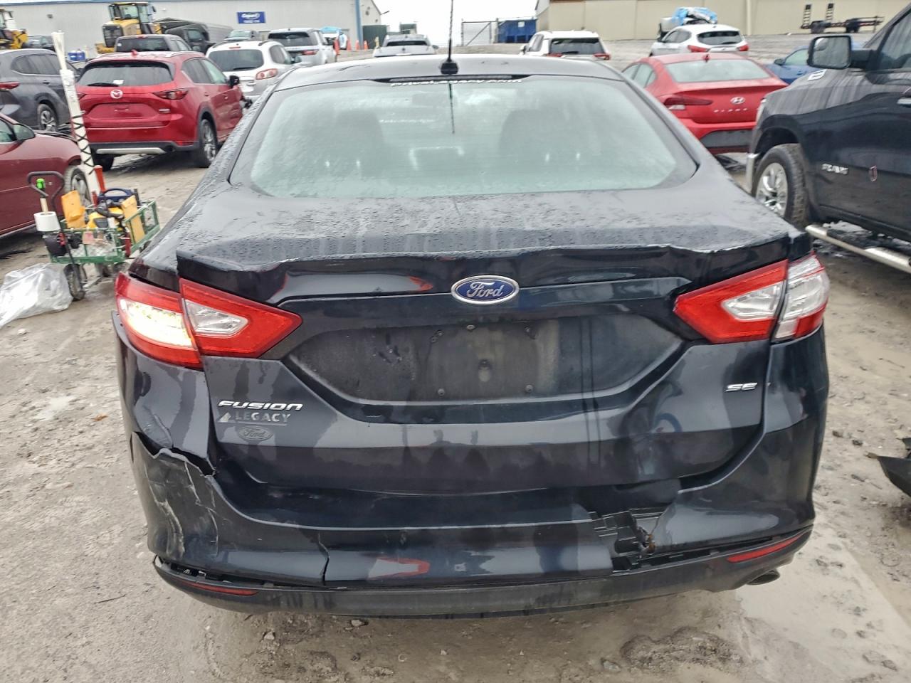 FORD FUSION SE