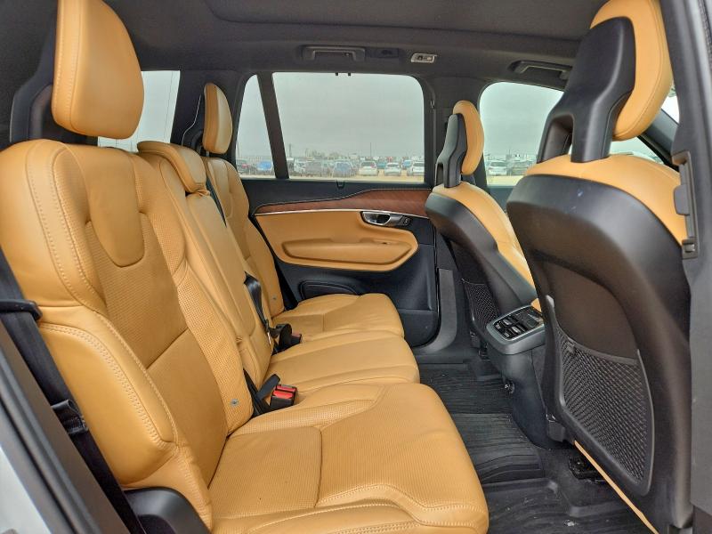 2017 VOLVO XC90 T6 #3315828349