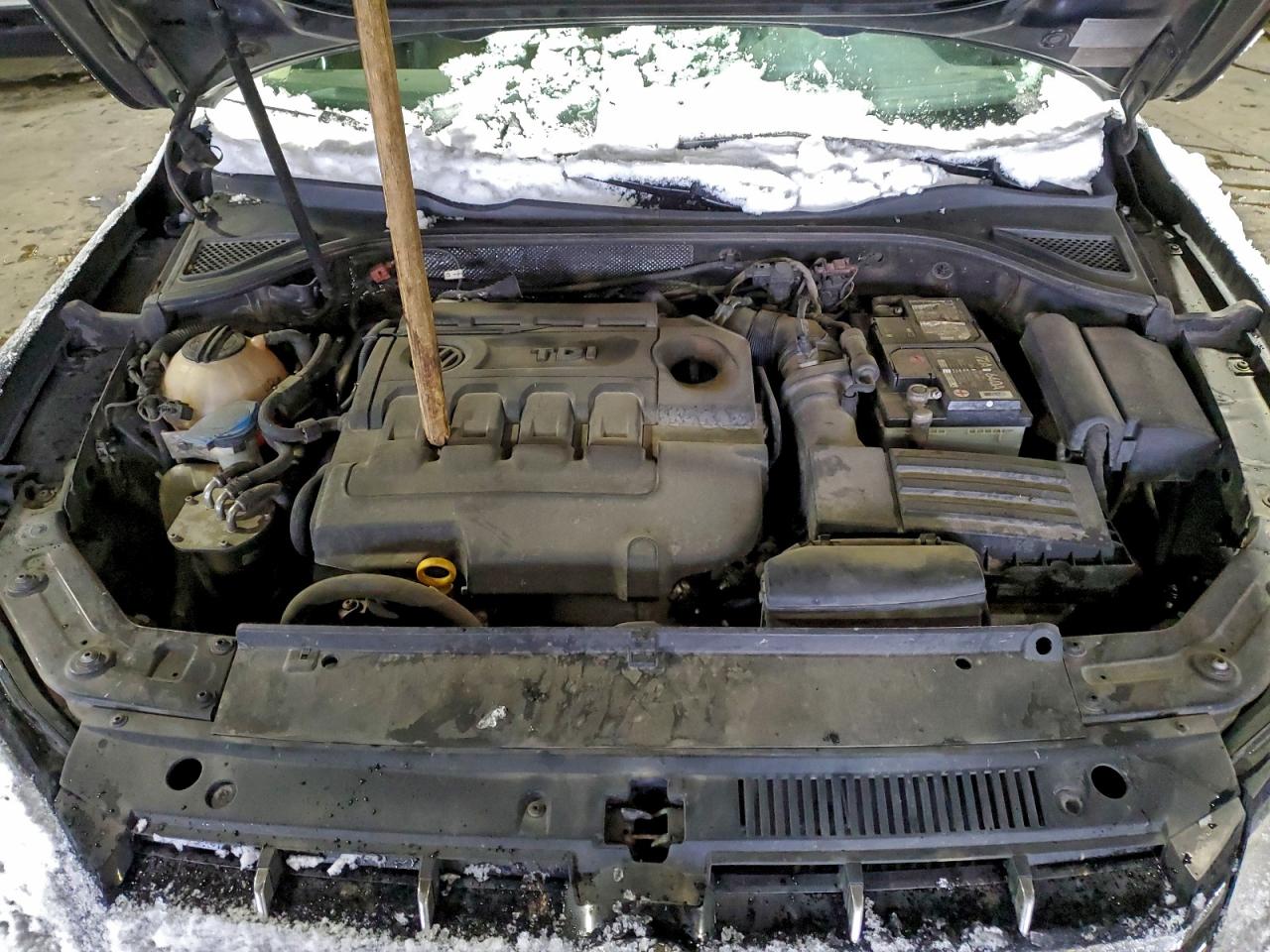 VOLKSWAGEN PASSAT SE