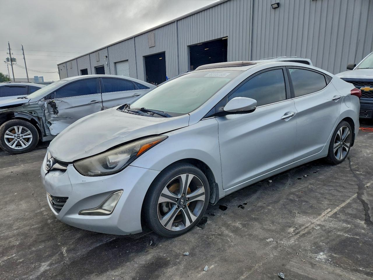Lot #3309286631 2015 HYUNDAI ELANTRA SE